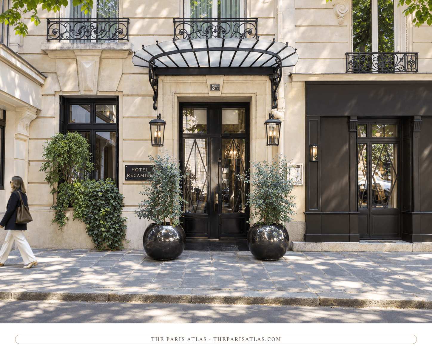 Reference-based illustration of the entrance of Hôtel Récamier at 3 bis place Saint-Sulpice.