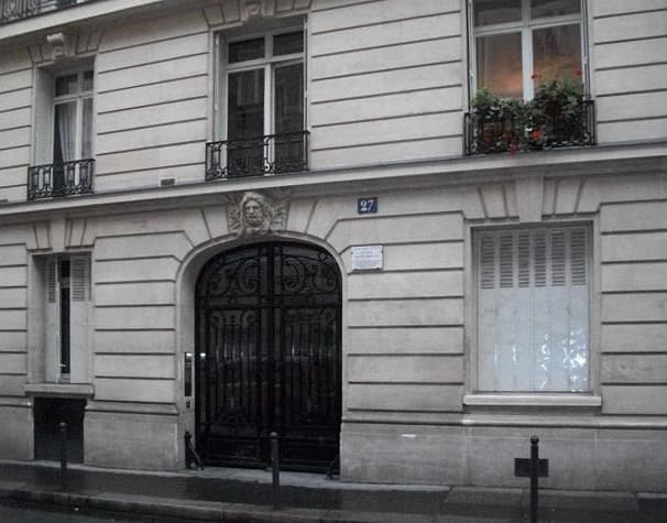 The entrance of 27 rue de Fleurus, Paris, today