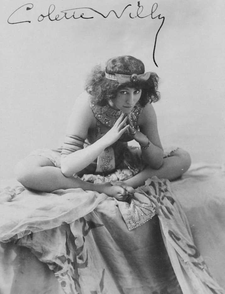 Colette in a revealing stage costume for the pantomime Rêve d’Égypte in 1907