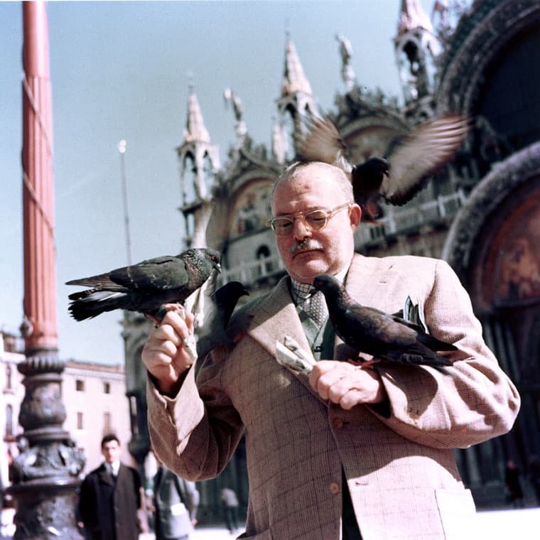 Ernest Hemingway with pigeons in Venice, 1954