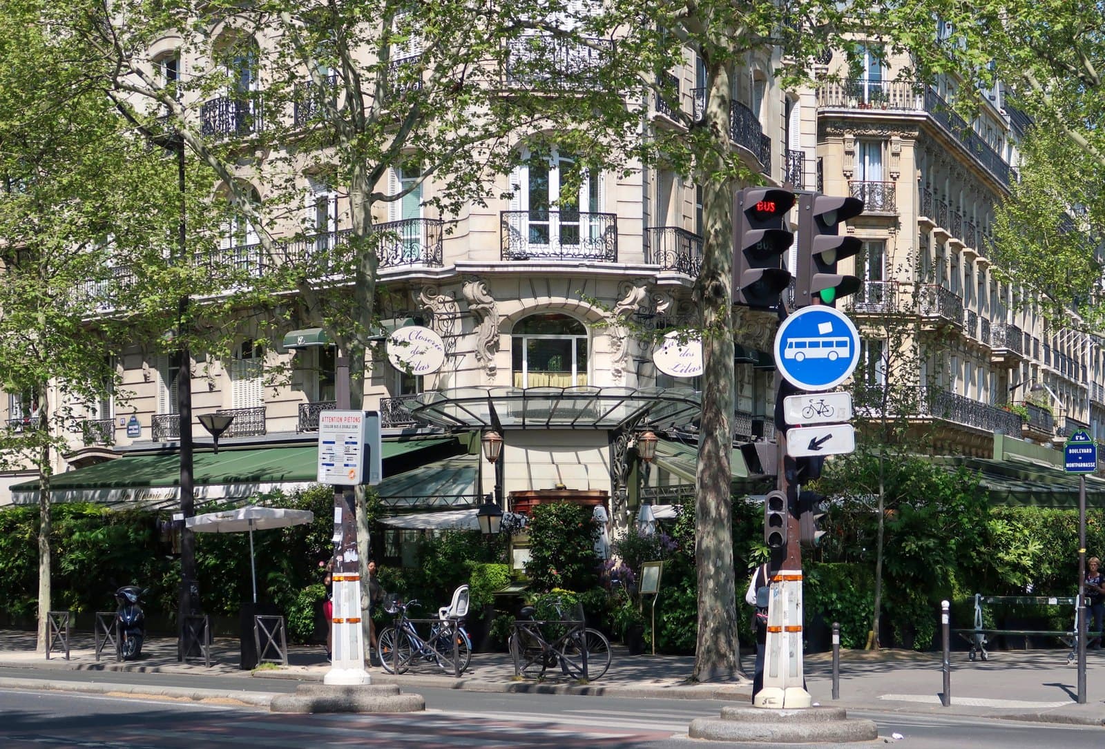 The awning and terrace of La Closerie des Lilas at 171 boulevard du Montparnasse